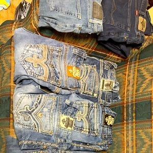 Lot of rock revival, silver jeans and more